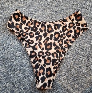 Brand New Leopard high waisted swim bottoms sz L
